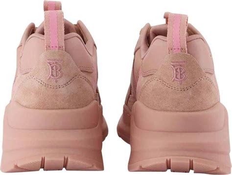 burberry schoenen dames roze|Burberry schoenen voor dames koop je online bij de Bijenkorf.